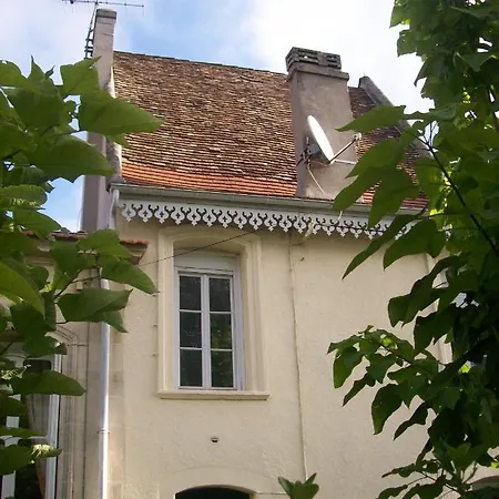 Privee Avec Salle De Bain Dans La Maison Noble De La Taule Du Luc Alloggio in famiglia Eysines